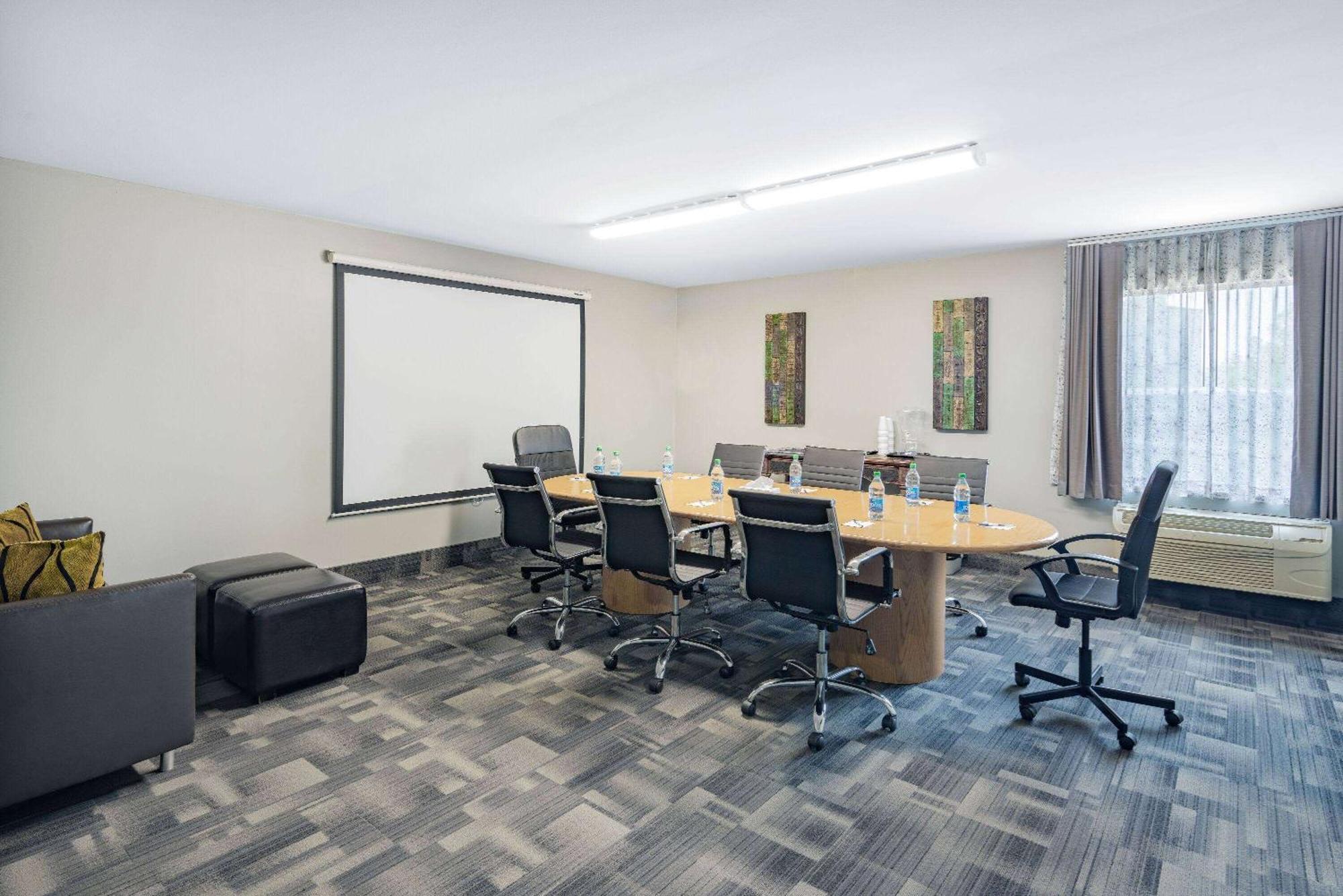 Travelodge By Wyndham Miramichi New Brunswick Extérieur photo